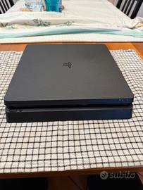 Playstation 4 slim ssd 500gb 2 controller