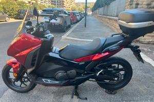 Honda Integra 750 anno 2021 borse permuto rateizzo