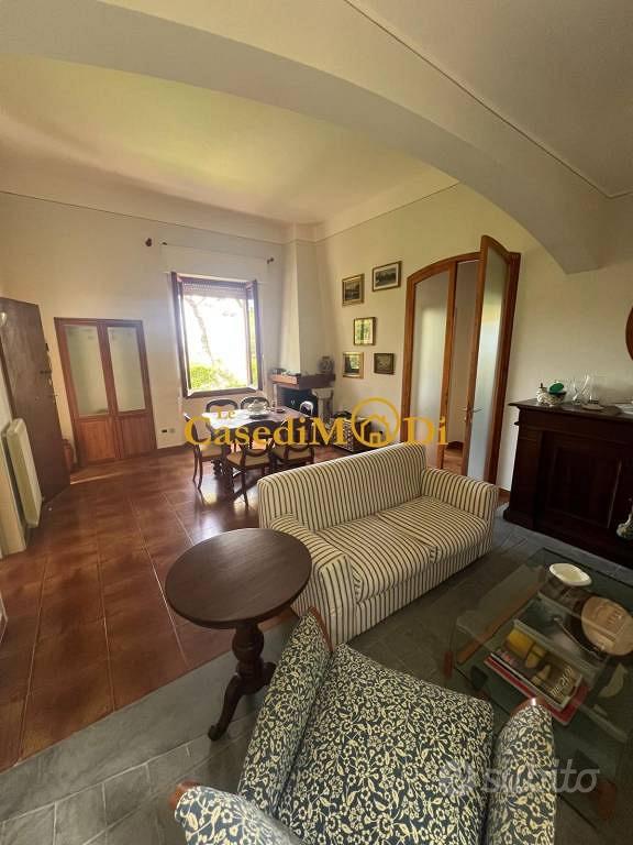 Villa di 100 m² con 4 locali e box auto a Livorno - Vista 5