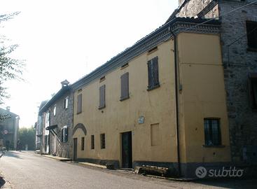 Casa Indipendente - 10 locali - 600 mq