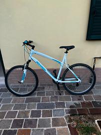 Bicicletta Mountain Bike MTB