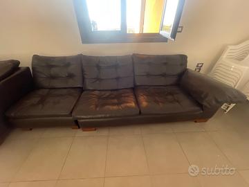 Divano angolare in pelle