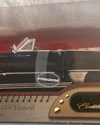 CadillacCoupe Deville ‘49 1:18 Road Signature92307