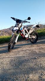 AJP 125 4t