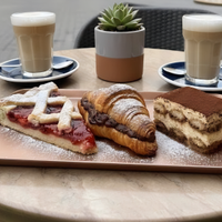 Commessa,Negozi/Barista di caffetteria