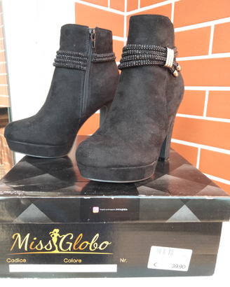 Tronchetto con plateau Miss Globo nuovo