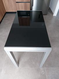 Tavolo in vetro temperato