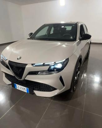 Alfa Romeo Junior 156 CV BEV Sprint