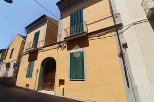 2 LOCALI A CASAGIOVE