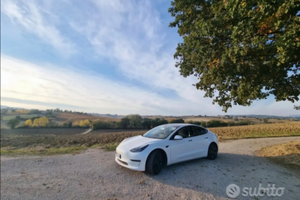 Tesla model 3 Long Range