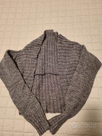 Coprispalle in lana grigio 