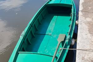 Barca lago fondo piatto caccia/pesca