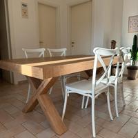 Tavolo da cucina/soggiorno