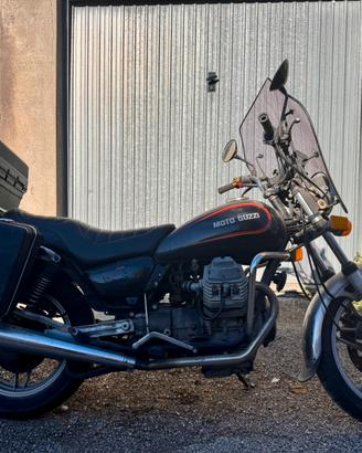 Moto Guzzi PL V35 C d'epoca a Graffignano