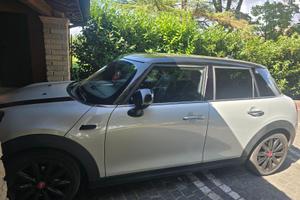 MINI Cooper D 5 porte allest. john cooper works