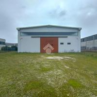 CAPANNONE A VILLANOVA SULL'ARDA