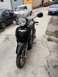 Aprilia Scarabeo 125