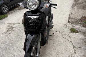 Aprilia Scarabeo 125