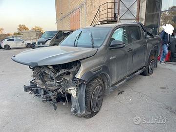 Ricambi Toyota Hilux 2.8 diesel 204cv del 2021