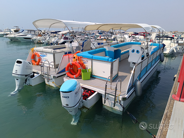 Catamarano per escursioni Pontoon Boat