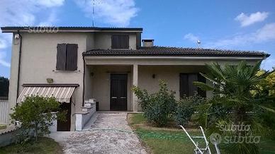Villa singola con parco