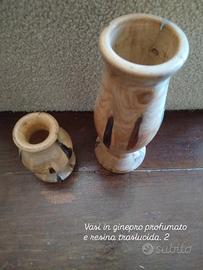 Vasi in GINEPRO profumato. 