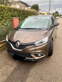 Renault grand Scénic 1.5 dCi 110 CV diesel