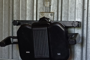 Kit fissaggio tablet/lettore video sedile auto