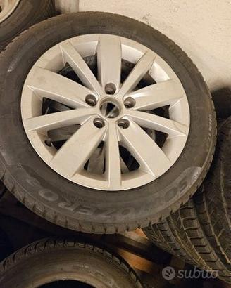 Cerchi VW Passat Gomme invernali Pirelli 215 55 R1