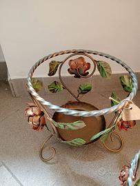 Vaso porta piante in ferro battuto