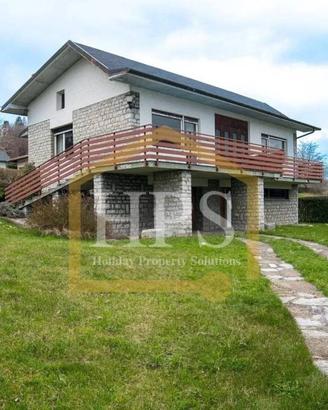 Villa di 210 m² con 4 locali a Centro Valle Intelv