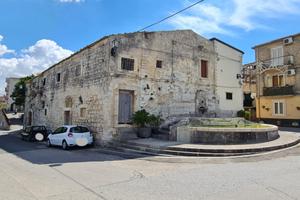 MONTEROSSO ALMO via Roma Palazzetto indipendente