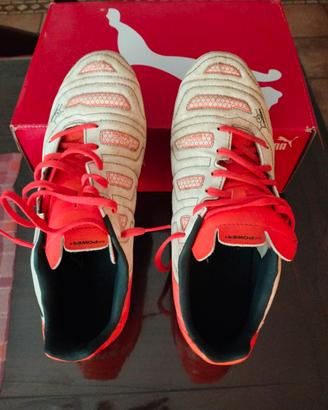 Scarpe da calcio Puma e Mizuno 