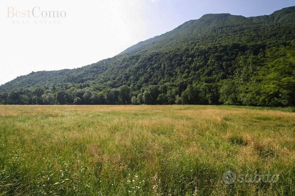 Rustico / Casale di 750 m² con più di 5 locali a P - Altro