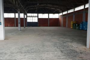 Capannone ampia metratura complesso condominiale