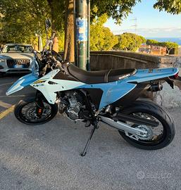 Suzuki drz 400 sm 2025