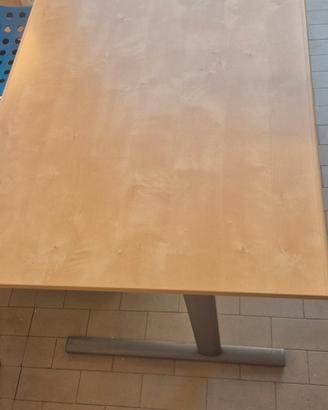 Scrivania ikea