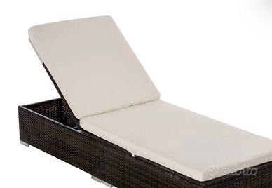 Lettino Prendisole in Rattan con Cuscino