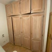 Armadi a muro in legno artigianali