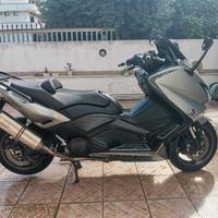 Portapacchi tmax 530 più Bauletto 30L