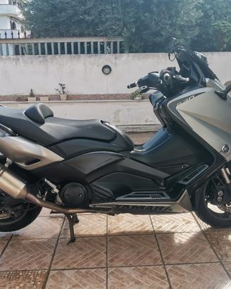 Portapacchi tmax 530 più Bauletto 30L