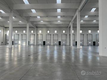 Immobile di 6000 m² con 1 locale a Palma Campania