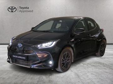 Toyota Yaris Hybrid Lounge MY21