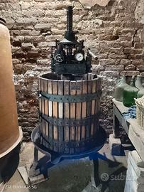 Attrezzatura per fare il vino