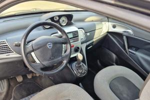 Utilitaria Neopatentati Lancia 1.3cc Mjet