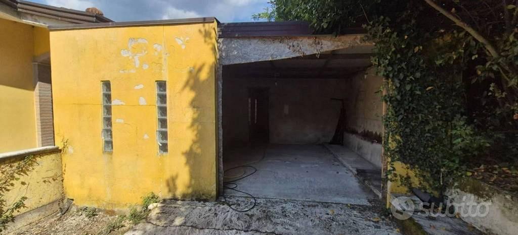 Immobile in asta di 860 m² a Tufo - Altro
