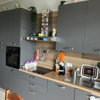 cucina coloro grigio