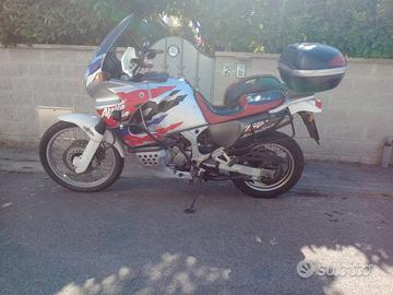 AFRICA TWIN 750 RD07/a