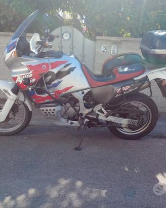 AFRICA TWIN 750 RD07/a