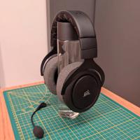 Monitor Aoc+ CORSAIR Hs70 Pro